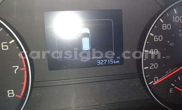 Acheter Occasion Voiture Kia Sportage Blanc à Lomé, Togo Acheter Occasion Voiture Kia Sportage Blanc à Lomé, Togo