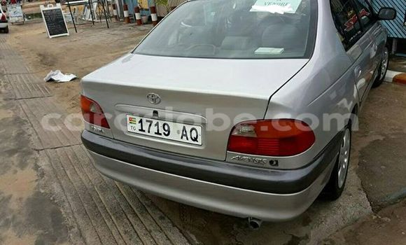 Acheter Occasion Voiture Toyota Avensis Gris à Lomé, Togo