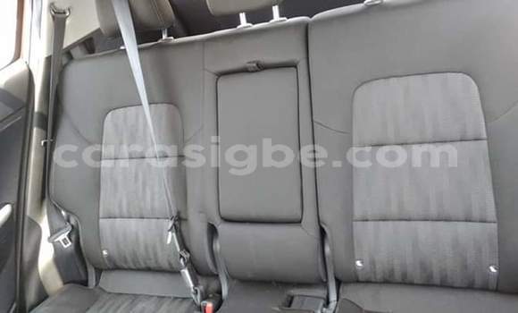 Acheter Occasion Voiture Kia Sportage Rouge à Lomé, Togo Acheter Occasion Voiture Kia Sportage Rouge à Lomé, Togo