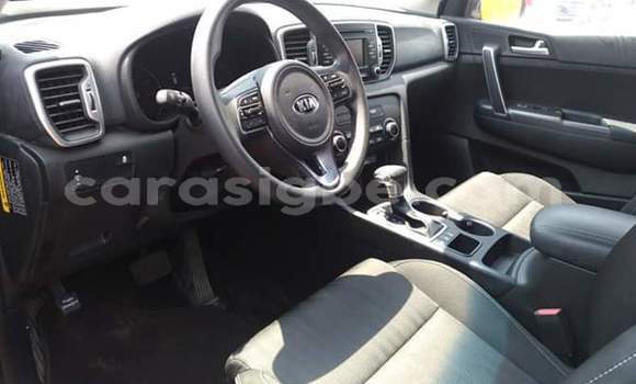 Acheter Occasion Voiture Kia Sportage Rouge à Lomé, Togo Acheter Occasion Voiture Kia Sportage Rouge à Lomé, Togo