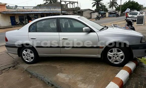 Buy Used Toyota Avensis Silver Car in Lome in Togo Buy Used Toyota Avensis Silver Car in Lome in Togo