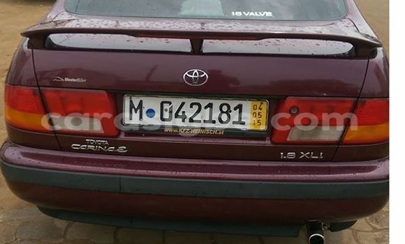Acheter Occasion Voiture Toyota Carina Rouge à Lomé, Togo