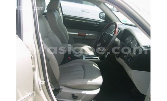 Buy Import Chrysler 300 Beige Car in Import - Dubai in Togo Buy Import Chrysler 300 Beige Car in Import - Dubai in Togo