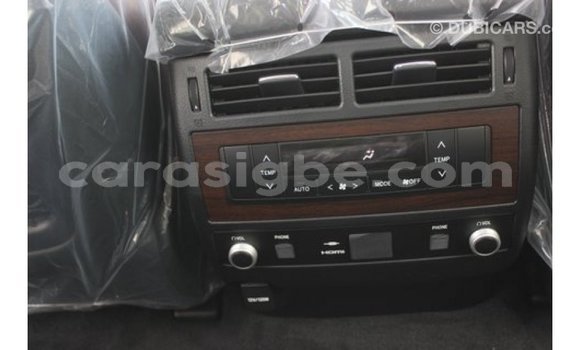 Acheter Import Voiture Toyota Land Cruiser Blanc à Import - Dubai, Togo Acheter Import Voiture Toyota Land Cruiser Blanc à Import - Dubai, Togo