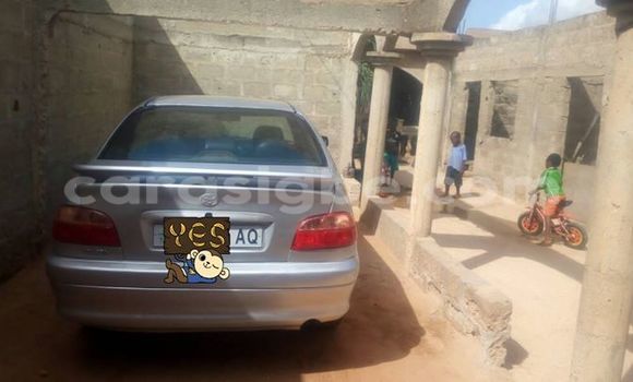 Acheter Occasion Voiture Toyota Avensis Gris à Lomé, Togo