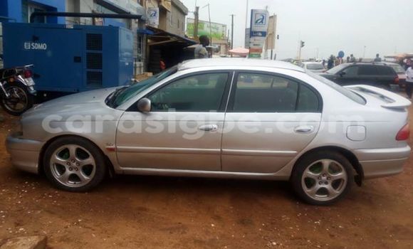 Acheter Occasion Voiture Toyota Avensis Gris à Lomé, Togo Acheter Occasion Voiture Toyota Avensis Gris à Lomé, Togo