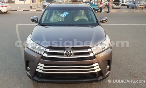 Acheter Import Voiture Toyota Highlander Autre à Import - Dubai, Togo Acheter Import Voiture Toyota Highlander Autre à Import - Dubai, Togo