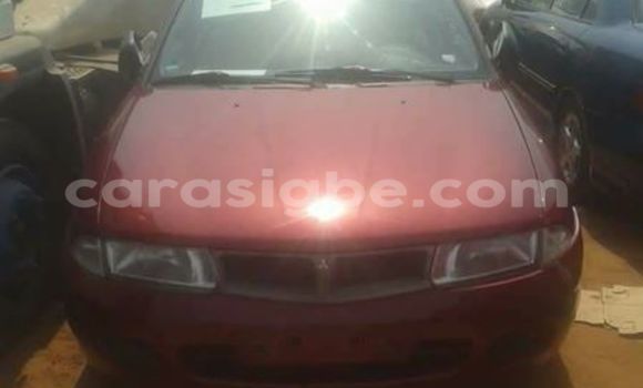 Acheter Occasion Voiture Mitsubishi Carisma Rouge à Lomé, Togo