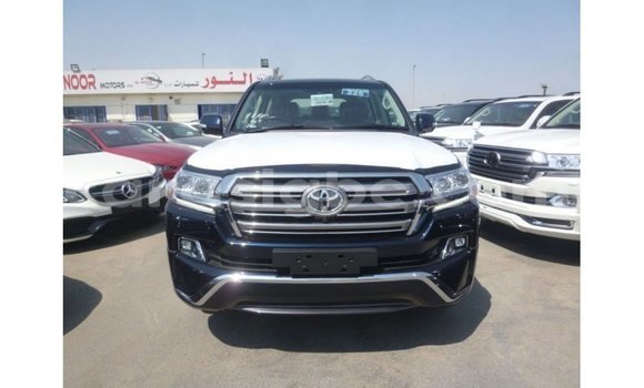 Acheter Import Voiture Toyota Land Cruiser Bleu à Import - Dubai, Togo Acheter Import Voiture Toyota Land Cruiser Bleu à Import - Dubai, Togo