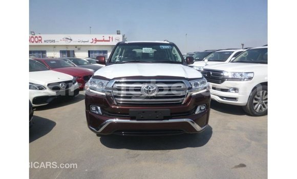Acheter Import Voiture Toyota Land Cruiser Rouge à Import - Dubai, Togo Acheter Import Voiture Toyota Land Cruiser Rouge à Import - Dubai, Togo