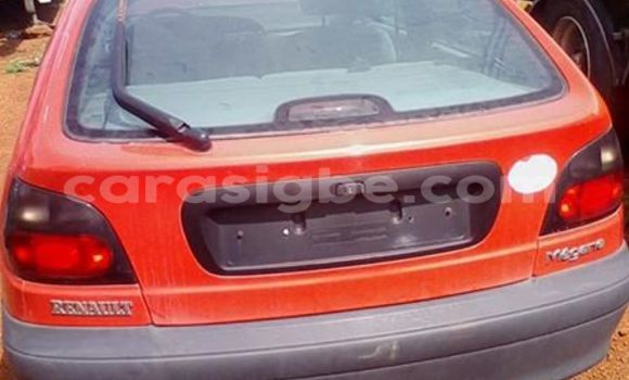 Acheter Occasion Voiture Renault Megane Rouge à Lomé, Togo Acheter Occasion Voiture Renault Megane Rouge à Lomé, Togo