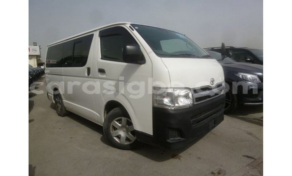 Buy Import Toyota Hiace White Car in Import - Dubai in Togo Buy Import Toyota Hiace White Car in Import - Dubai in Togo