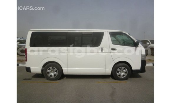 Buy Import Toyota Hiace White Car in Import - Dubai in Togo Buy Import Toyota Hiace White Car in Import - Dubai in Togo