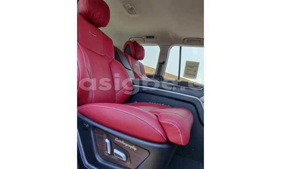 Buy Import Toyota Land Cruiser Black Car in Import - Dubai in Togo Buy Import Toyota Land Cruiser Black Car in Import - Dubai in Togo