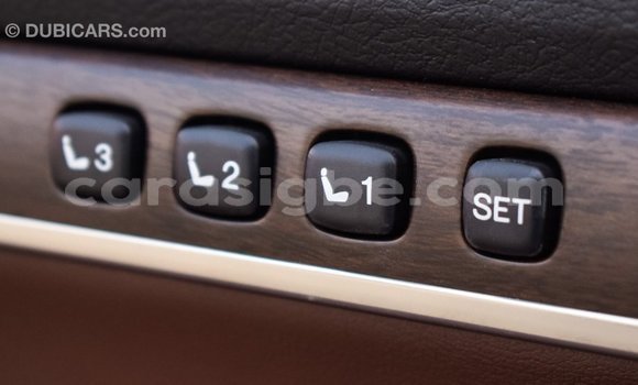 Acheter Import Voiture Toyota Land Cruiser Noir à Import - Dubai, Togo Acheter Import Voiture Toyota Land Cruiser Noir à Import - Dubai, Togo