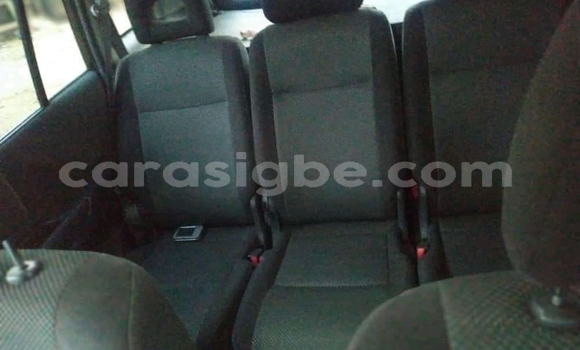 Acheter Occasion Voiture Mazda Mazda Premacy Rouge à Lomé, Maritime Acheter Occasion Voiture Mazda Mazda Premacy Rouge à Lomé, Maritime