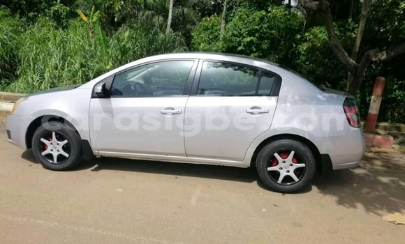 Acheter Occasion Voiture Nissan Sentra Gris à Lomé, Togo Acheter Occasion Voiture Nissan Sentra Gris à Lomé, Togo