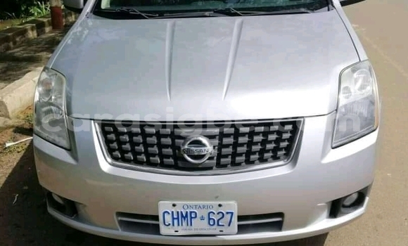 Acheter Occasion Voiture Nissan Sentra Gris à Lomé, Togo Acheter Occasion Voiture Nissan Sentra Gris à Lomé, Togo