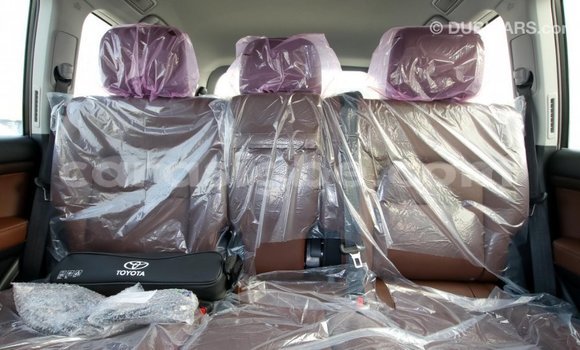 Acheter Import Voiture Toyota Land Cruiser Noir à Import - Dubai, Togo Acheter Import Voiture Toyota Land Cruiser Noir à Import - Dubai, Togo