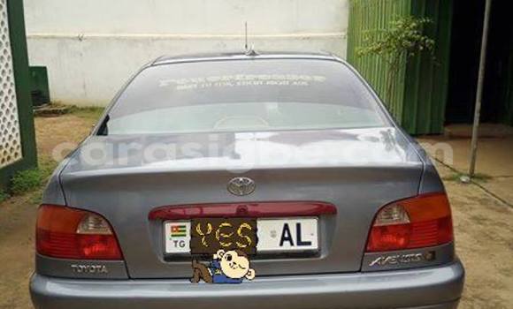 Acheter Occasion Voiture Toyota Avensis Gris à Adawlato, Togo