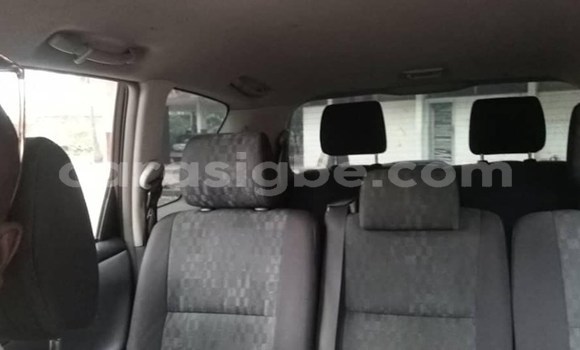 Acheter Occasion Voiture Toyota Avensis Verso Gris à Lomé, Togo Acheter Occasion Voiture Toyota Avensis Verso Gris à Lomé, Togo