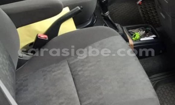 Acheter Occasion Voiture Toyota Avensis Verso Gris à Lomé, Togo Acheter Occasion Voiture Toyota Avensis Verso Gris à Lomé, Togo