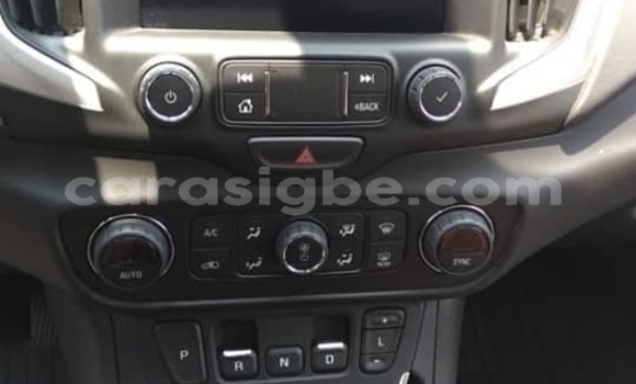 Buy Used GMC Terrain White Car in Lome in Togo Buy Used GMC Terrain White Car in Lome in Togo