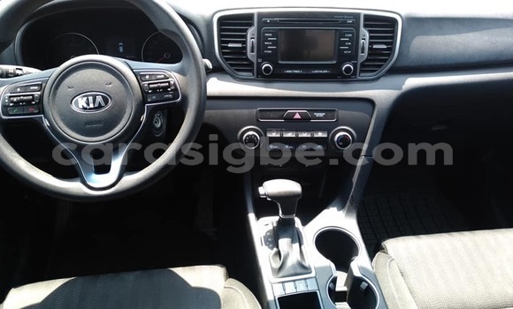 Acheter Occasion Voiture Kia Sportage Rouge à Lomé, Togo Acheter Occasion Voiture Kia Sportage Rouge à Lomé, Togo