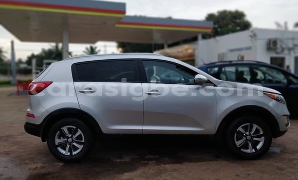 Buy Used Kia Sportage Silver Car in Lome in Togo Buy Used Kia Sportage Silver Car in Lome in Togo
