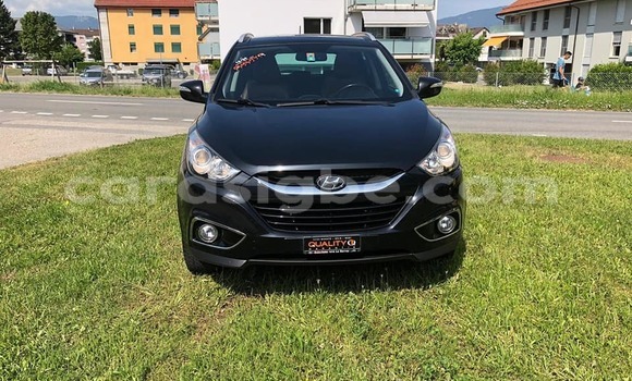 Buy Used Hyundai ix35 Black Car in Lome in Togo