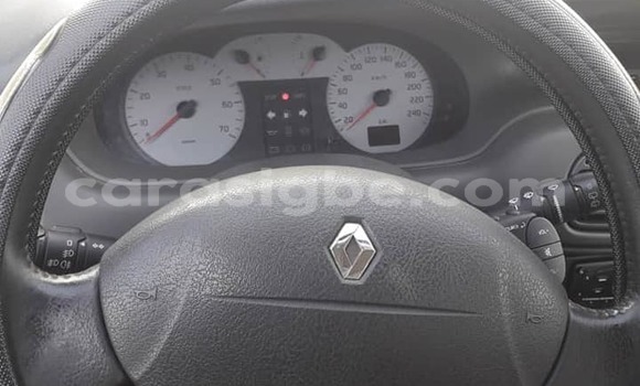 Buy Used Renault Scenic Green Car in Lome in Togo Buy Used Renault Scenic Green Car in Lome in Togo