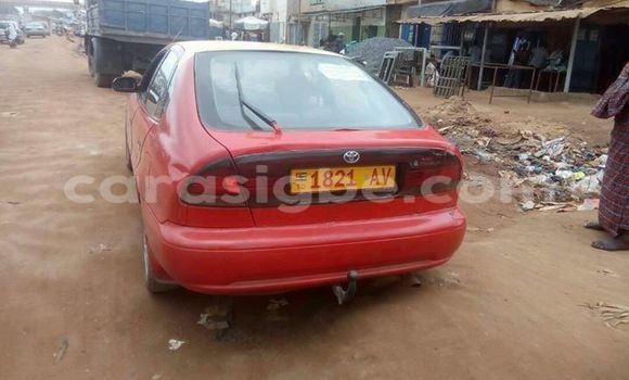 Acheter Occasion Voiture Toyota Corolla Rouge à Adawlato, Togo Acheter Occasion Voiture Toyota Corolla Rouge à Adawlato, Togo