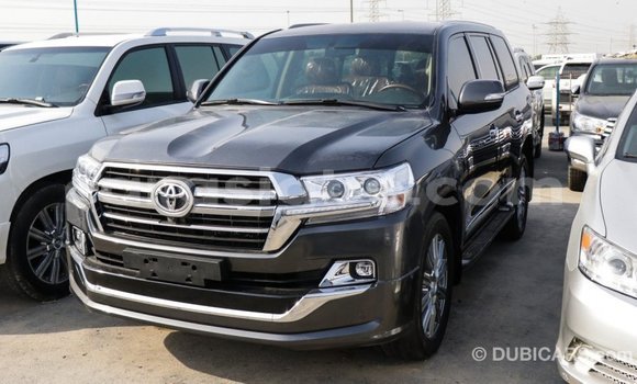 Acheter Import Voiture Toyota Land Cruiser Noir à Import - Dubai, Togo Acheter Import Voiture Toyota Land Cruiser Noir à Import - Dubai, Togo