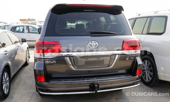 Acheter Import Voiture Toyota Land Cruiser Noir à Import - Dubai, Togo Acheter Import Voiture Toyota Land Cruiser Noir à Import - Dubai, Togo