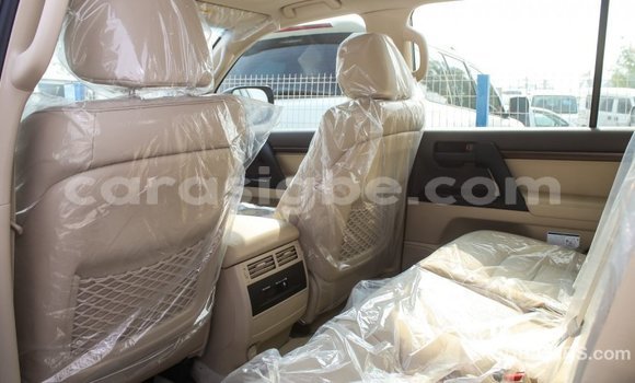 Acheter Import Voiture Toyota Land Cruiser Autre à Import - Dubai, Togo Acheter Import Voiture Toyota Land Cruiser Autre à Import - Dubai, Togo
