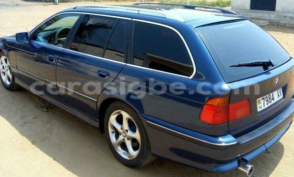 Acheter Occasion Voiture BMW 3–Series Bleu à Adawlato, Togo