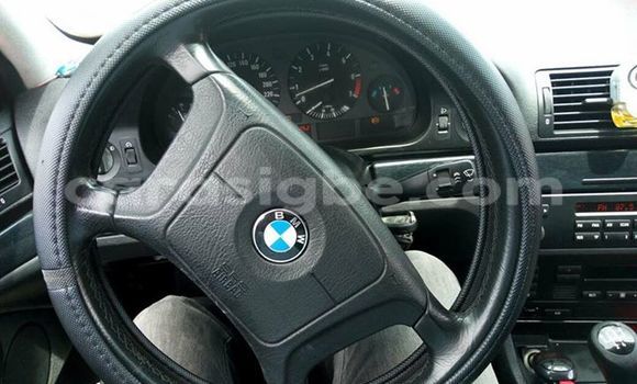 Buy Used BMW 3–Series Blue Car in Adawlato in Togo Buy Used BMW 3–Series Blue Car in Adawlato in Togo