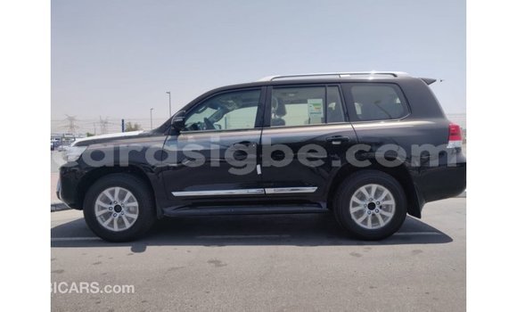 Buy Import Toyota Land Cruiser Black Car in Import - Dubai in Togo Buy Import Toyota Land Cruiser Black Car in Import - Dubai in Togo