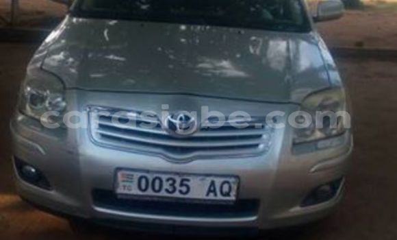 Acheter Occasion Voiture Toyota Avensis Gris à Adawlato, Togo Acheter Occasion Voiture Toyota Avensis Gris à Adawlato, Togo