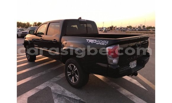 Acheter Import Voiture Toyota Tacoma Noir à Import - Dubai, Togo Acheter Import Voiture Toyota Tacoma Noir à Import - Dubai, Togo
