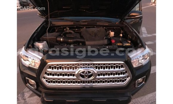 Acheter Import Voiture Toyota Tacoma Noir à Import - Dubai, Togo Acheter Import Voiture Toyota Tacoma Noir à Import - Dubai, Togo