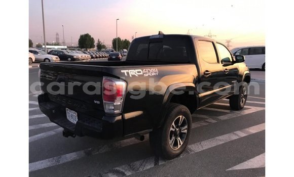Acheter Import Voiture Toyota Tacoma Noir à Import - Dubai, Togo Acheter Import Voiture Toyota Tacoma Noir à Import - Dubai, Togo
