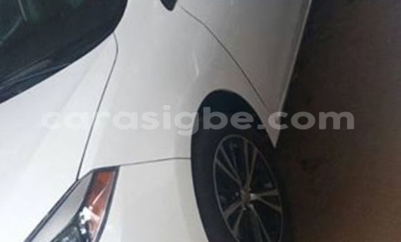 Buy Used Toyota Corolla White Car in Adawlato in Togo Buy Used Toyota Corolla White Car in Adawlato in Togo