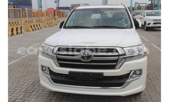 Buy Import Toyota Land Cruiser White Car in Import - Dubai in Togo Buy Import Toyota Land Cruiser White Car in Import - Dubai in Togo