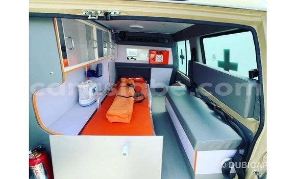 Buy Import Toyota Land Cruiser Beige Car in Import - Dubai in Togo Buy Import Toyota Land Cruiser Beige Car in Import - Dubai in Togo