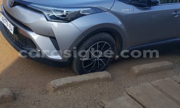 Acheter Occasion Voiture Toyota C-HR Gris à Lomé, Togo Acheter Occasion Voiture Toyota C-HR Gris à Lomé, Togo
