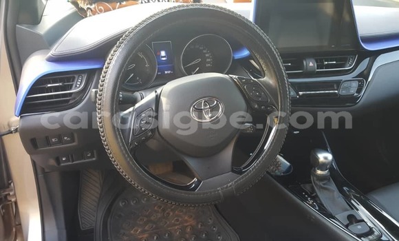 Acheter Occasion Voiture Toyota C-HR Gris à Lomé, Togo Acheter Occasion Voiture Toyota C-HR Gris à Lomé, Togo