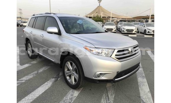 Acheter Import Voiture Toyota Highlander Autre à Import - Dubai, Togo Acheter Import Voiture Toyota Highlander Autre à Import - Dubai, Togo