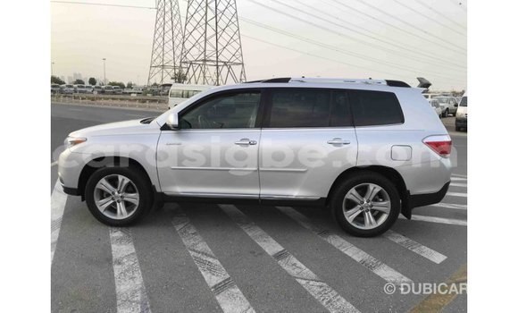 Acheter Import Voiture Toyota Highlander Autre à Import - Dubai, Togo Acheter Import Voiture Toyota Highlander Autre à Import - Dubai, Togo