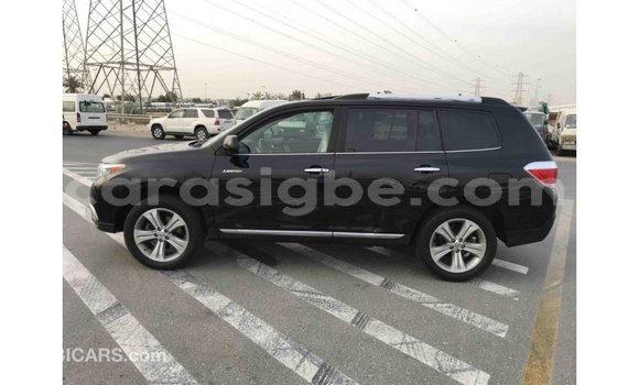 Acheter Import Voiture Toyota Highlander Noir à Import - Dubai, Togo Acheter Import Voiture Toyota Highlander Noir à Import - Dubai, Togo